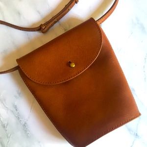 Madewell NWT mini crossbody. Color: English Saddle
